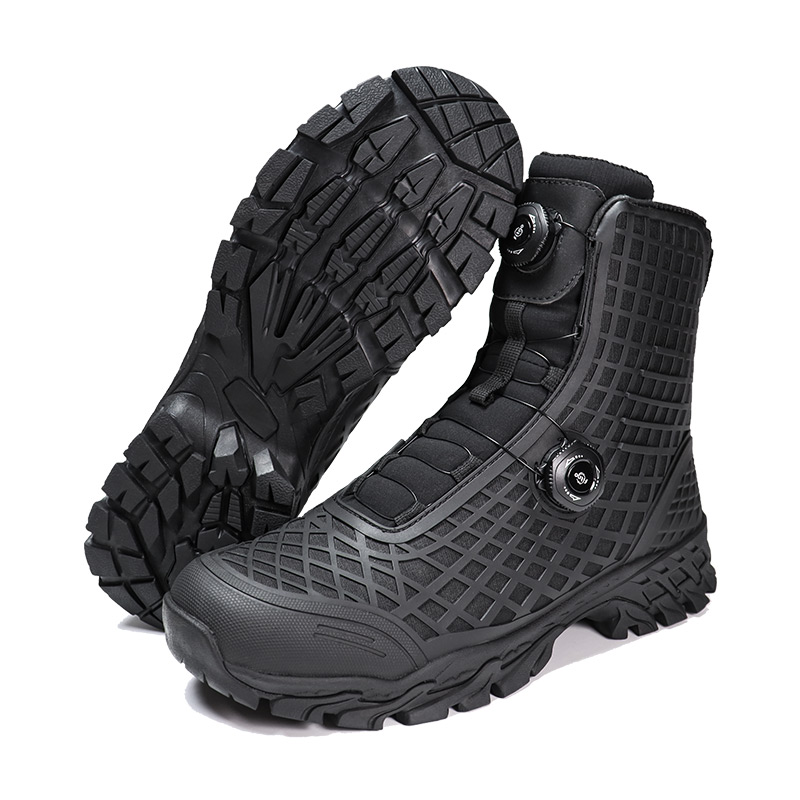 Bojové topánky so systémom dvojitého zapínania